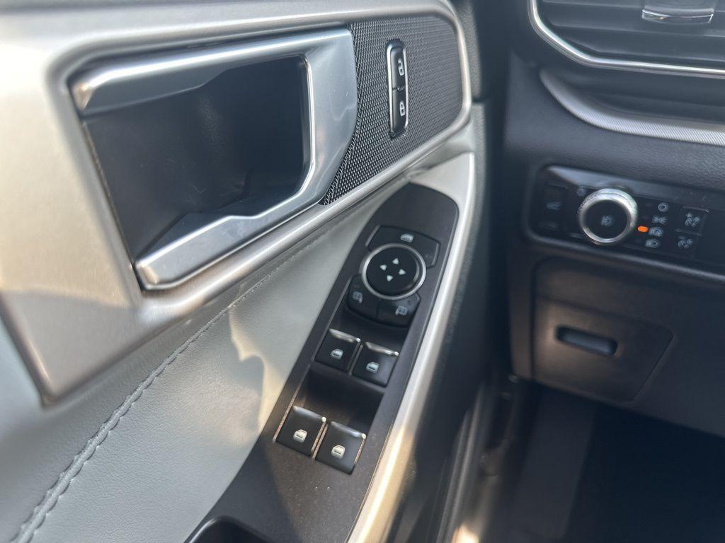 used 2023 Ford Explorer car, priced at $28,495