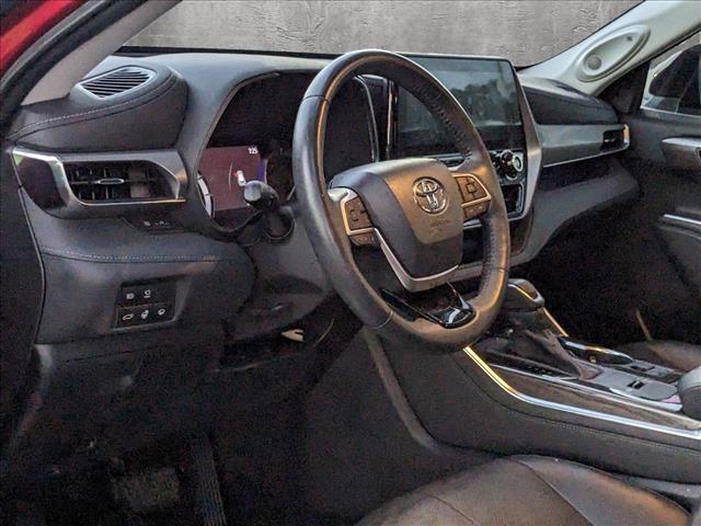 used 2022 Toyota Highlander car, priced at $39,786