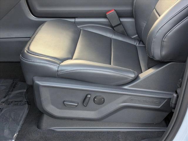 new 2025 Ford Expedition car, priced at $78,832
