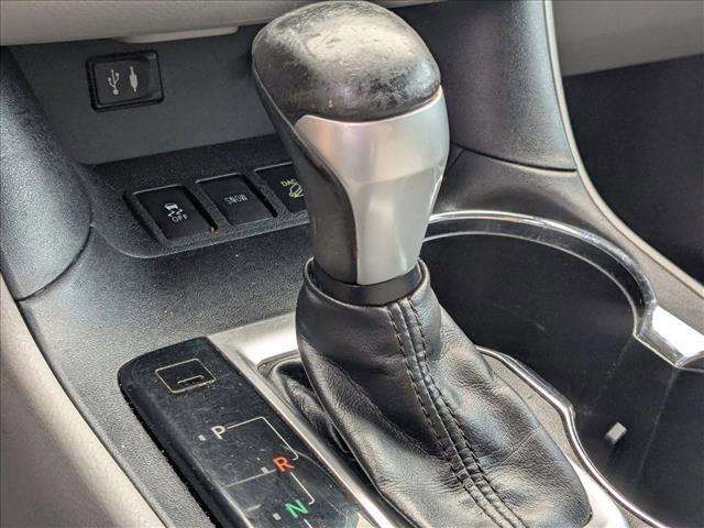 used 2014 Toyota Highlander car, priced at $17,299