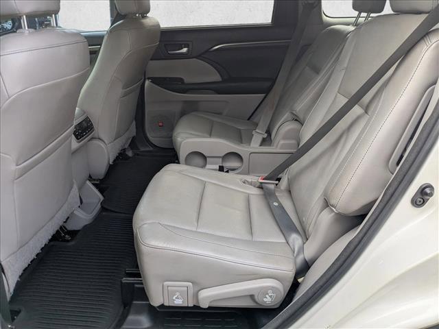 used 2014 Toyota Highlander car, priced at $17,299