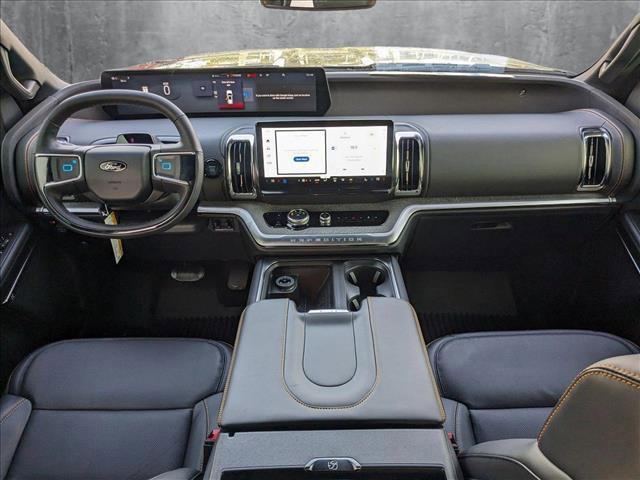 new 2025 Ford Expedition car, priced at $79,874