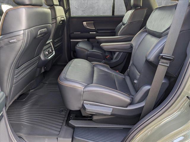 new 2025 Ford Expedition car, priced at $79,874