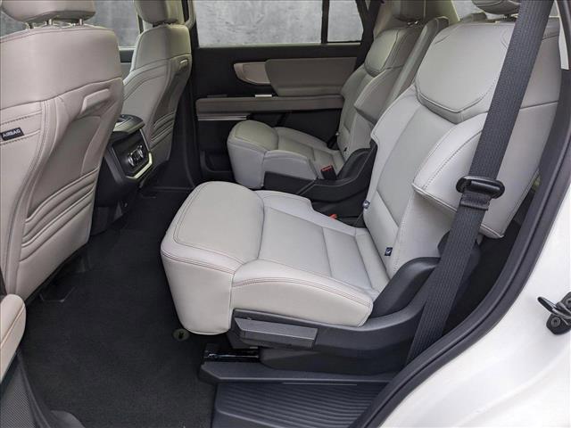 new 2025 Ford Expedition car, priced at $67,493