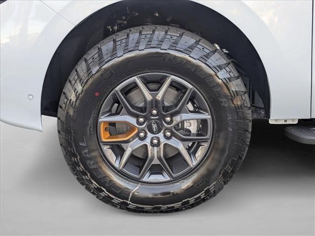 new 2025 Ford Expedition car, priced at $80,782