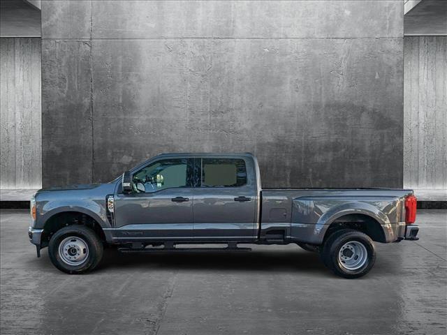 new 2025 Ford F-350 car, priced at $67,975