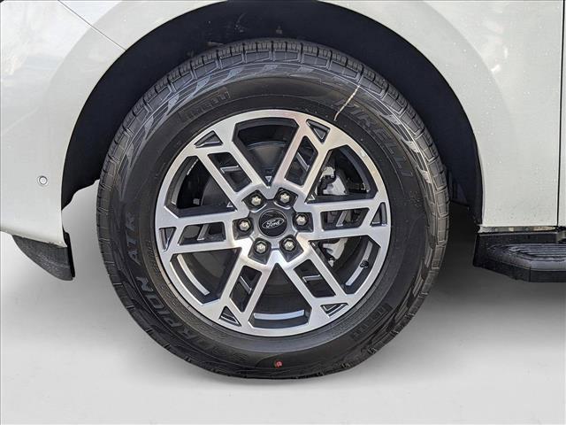 new 2025 Ford Expedition car, priced at $67,723