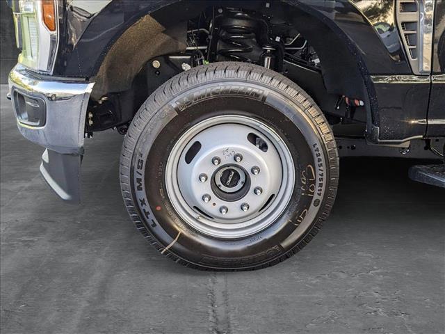 new 2025 Ford F-350 car, priced at $69,304