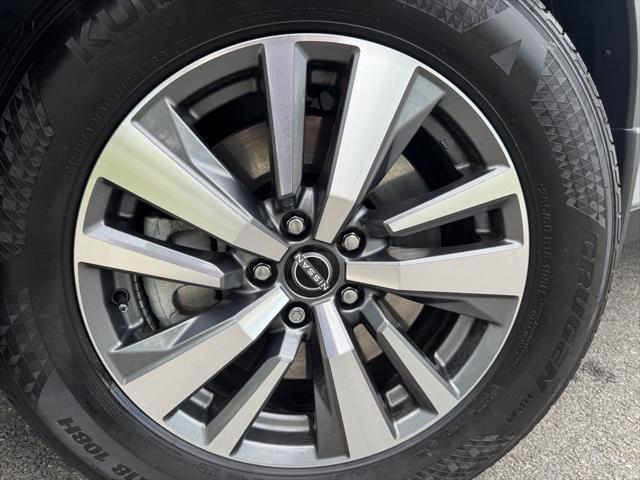 used 2024 Nissan Pathfinder car, priced at $40,134