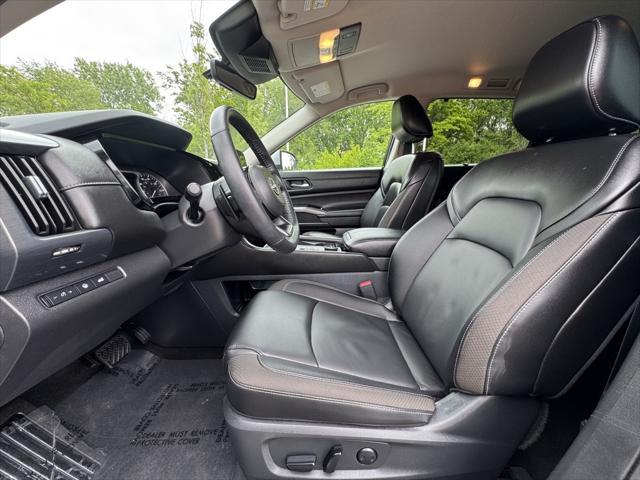 used 2024 Nissan Pathfinder car, priced at $40,134