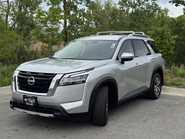 used 2024 Nissan Pathfinder car, priced at $40,134