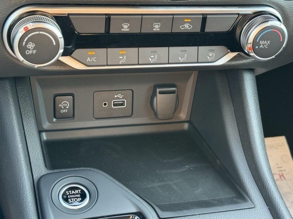 new 2025 Nissan Sentra car, priced at $21,097
