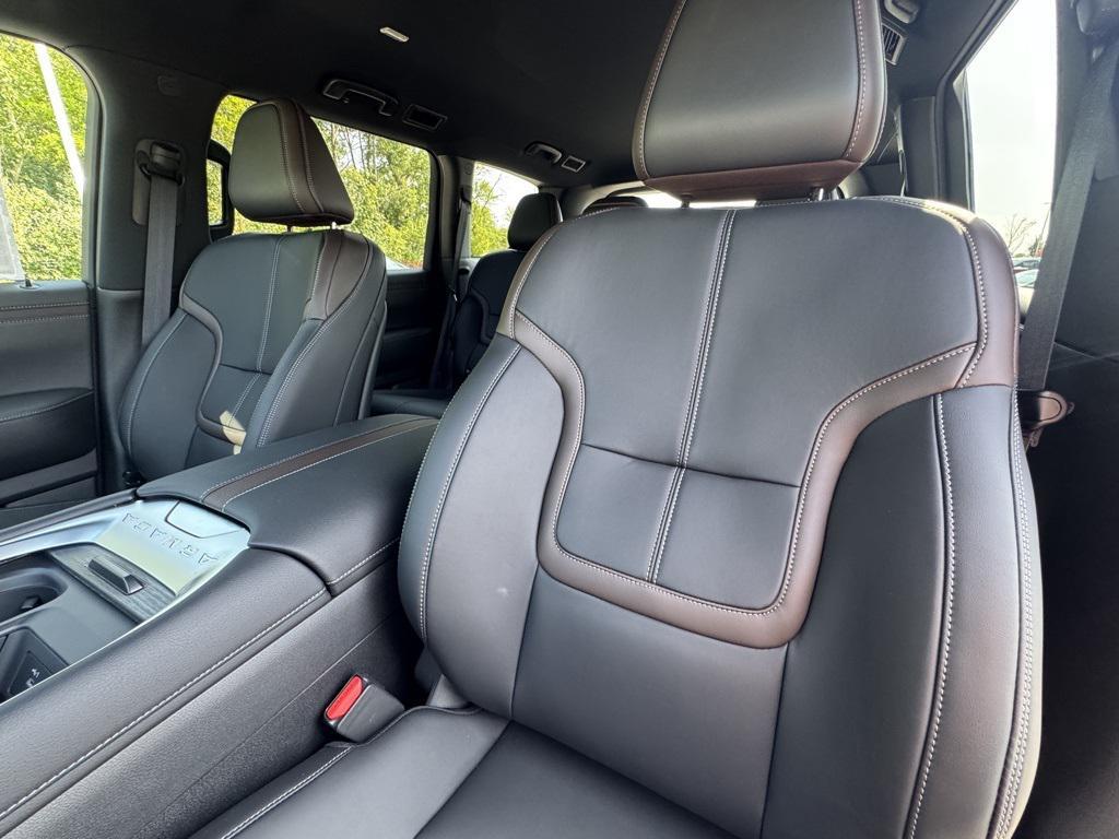 new 2026 Nissan Armada car, priced at $64,697