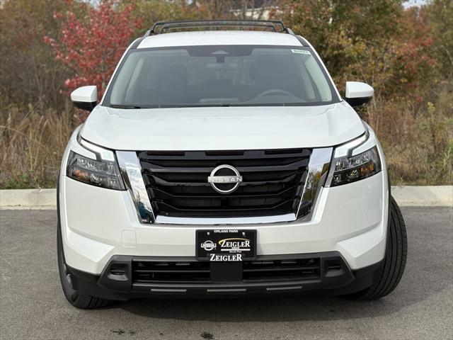 new 2025 Nissan Pathfinder car, priced at $39,997