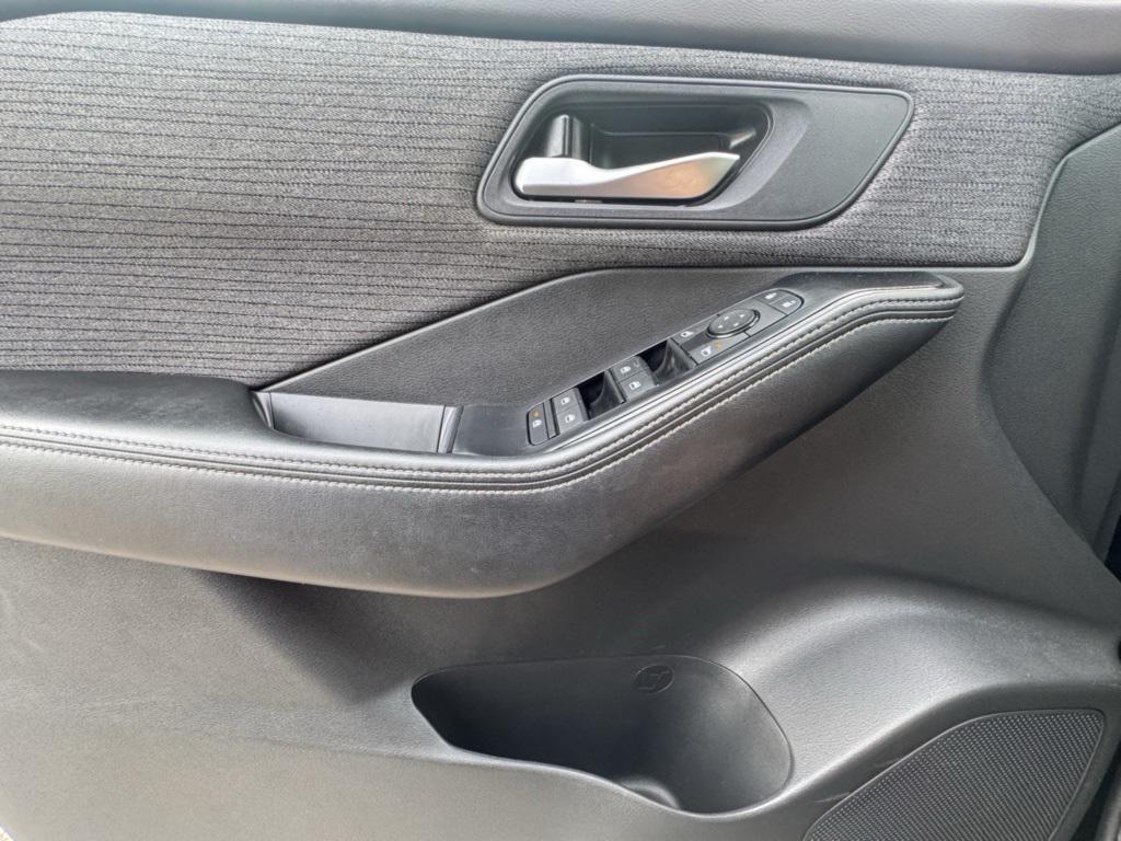 used 2023 Nissan Rogue car, priced at $21,401