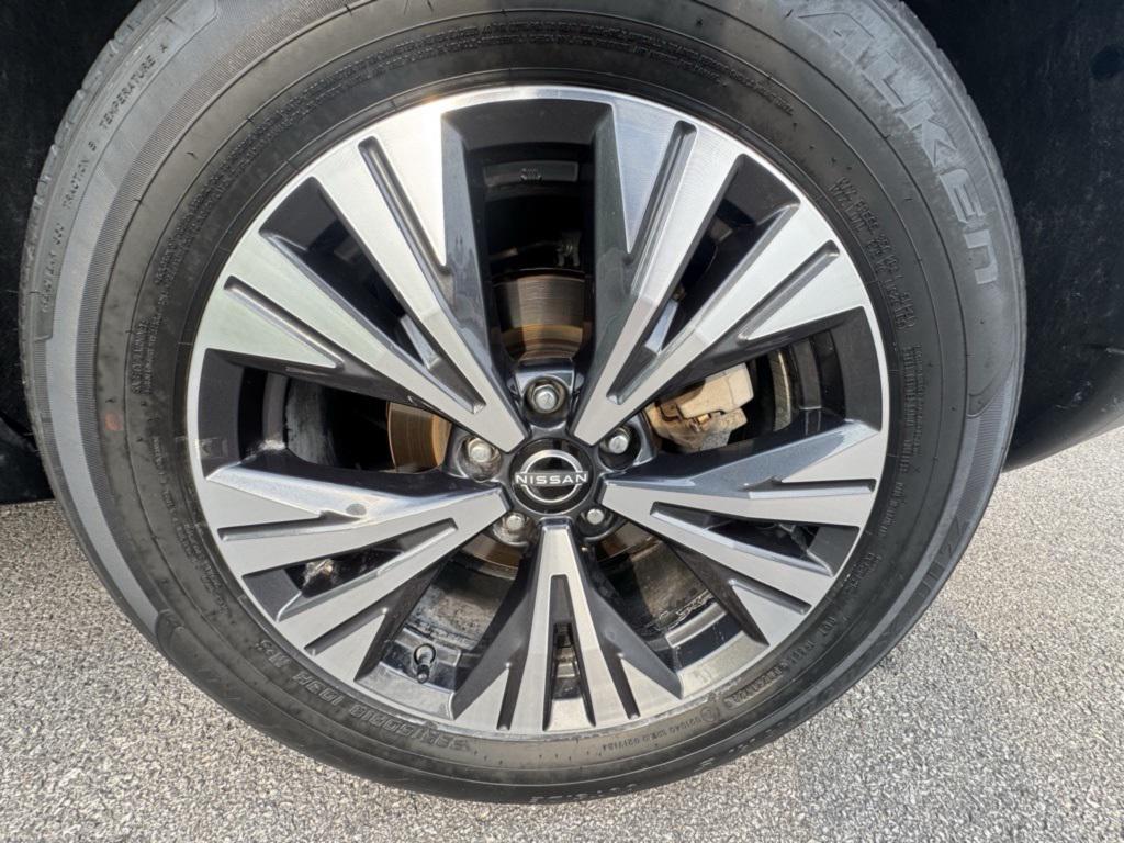used 2023 Nissan Rogue car, priced at $21,401
