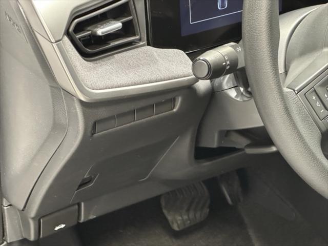 new 2025 Nissan Kicks car, priced at $23,497