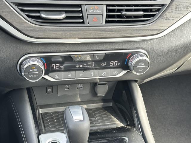 new 2025 Nissan Altima car, priced at $31,997