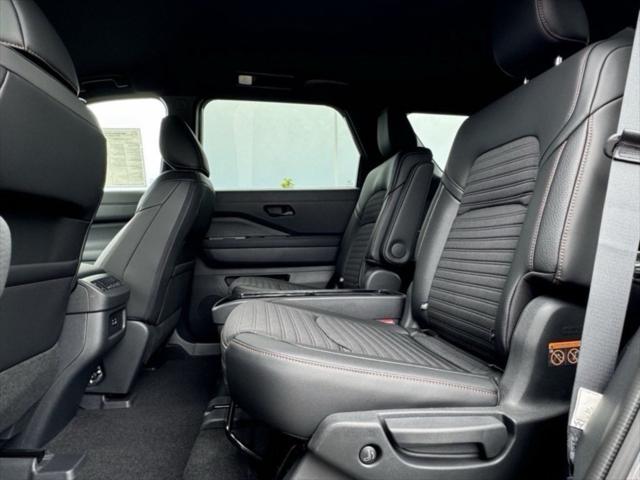 new 2025 Nissan Pathfinder car, priced at $39,997