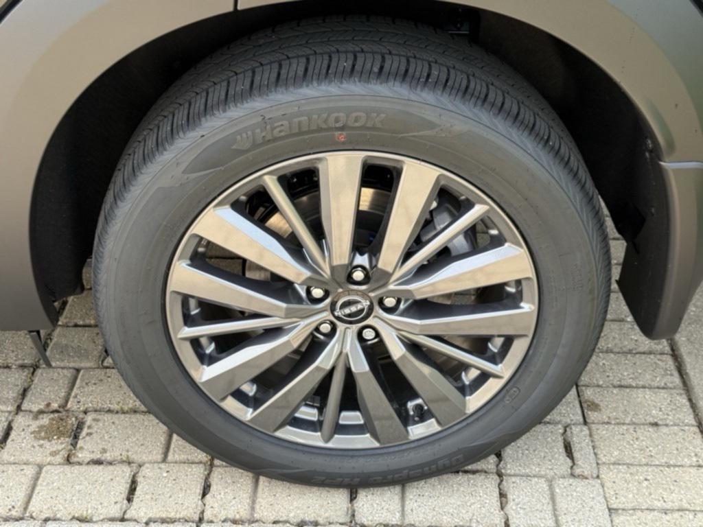 new 2025 Nissan Pathfinder car, priced at $46,835