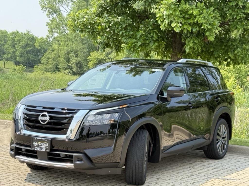 new 2025 Nissan Pathfinder car, priced at $46,835