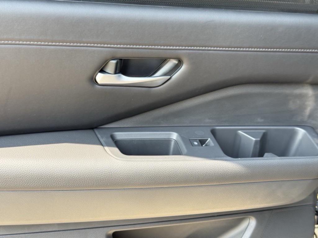 new 2025 Nissan Pathfinder car, priced at $46,835