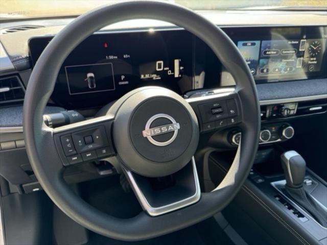 new 2025 Nissan Kicks car, priced at $22,997