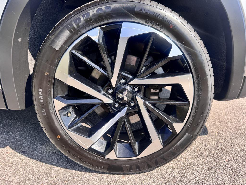 used 2023 Mitsubishi Outlander PHEV car, priced at $26,714