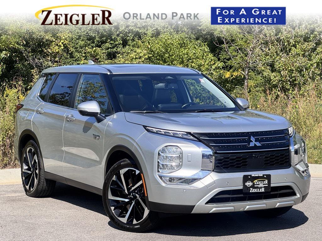 used 2023 Mitsubishi Outlander PHEV car, priced at $26,914