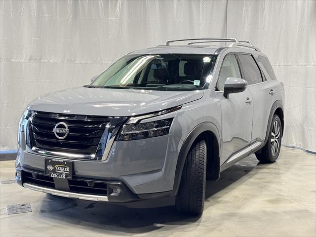 used 2022 Nissan Pathfinder car, priced at $35,731