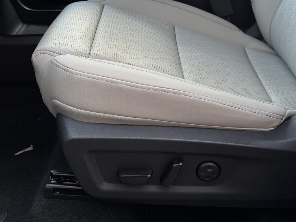 new 2026 Nissan Murano car, priced at $47,397