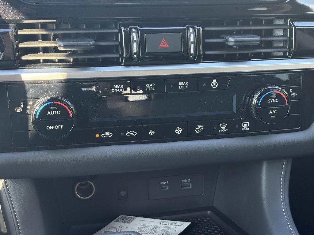 new 2025 Nissan Pathfinder car, priced at $37,797