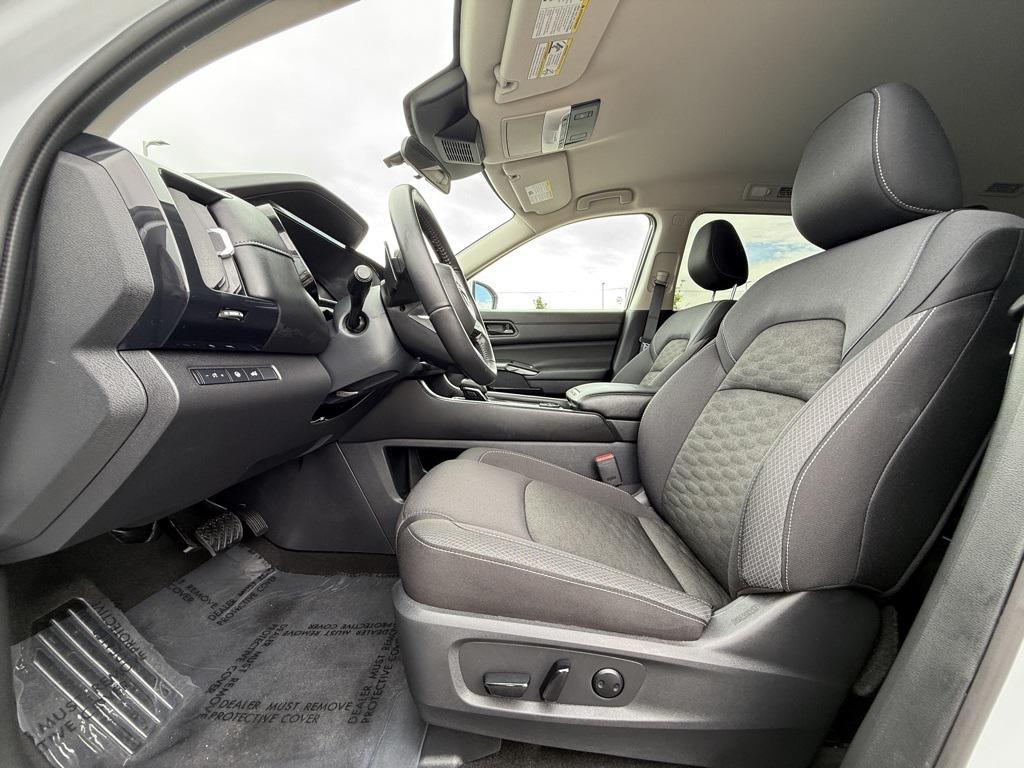 used 2025 Nissan Pathfinder car, priced at $37,599