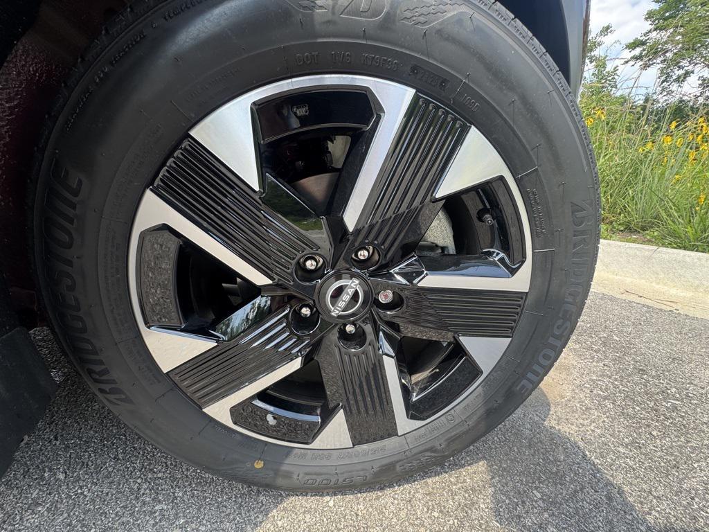 new 2025 Nissan Kicks car, priced at $25,497