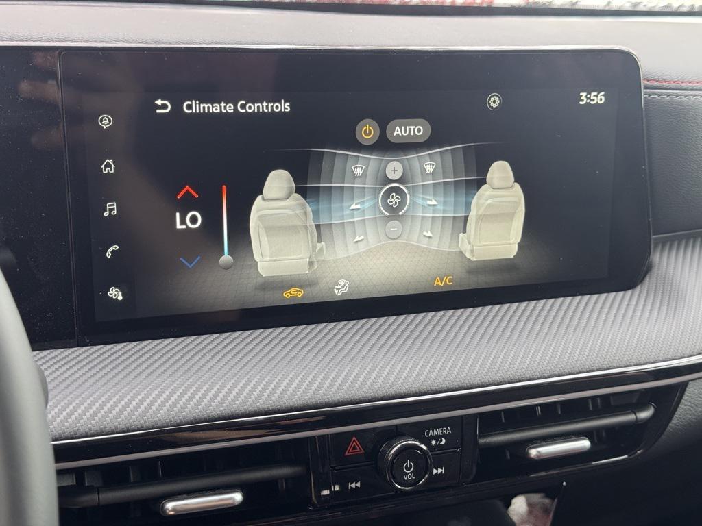 new 2025 Nissan Kicks car, priced at $22,997