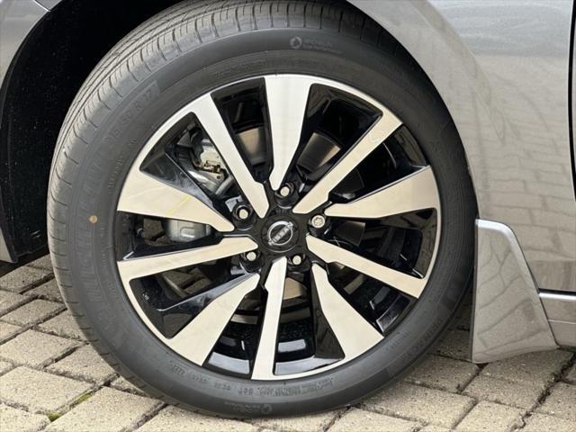 new 2025 Nissan Sentra car, priced at $27,825