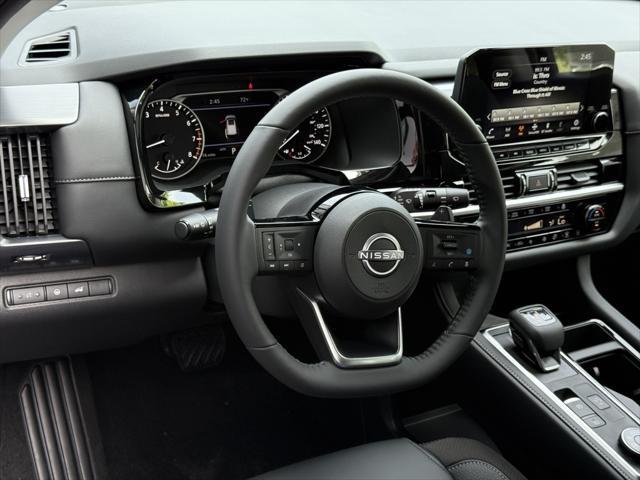 new 2025 Nissan Pathfinder car, priced at $43,997