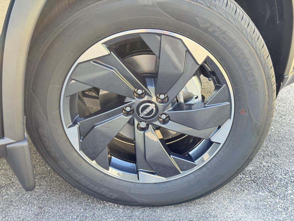 new 2026 Nissan Rogue car, priced at $31,097
