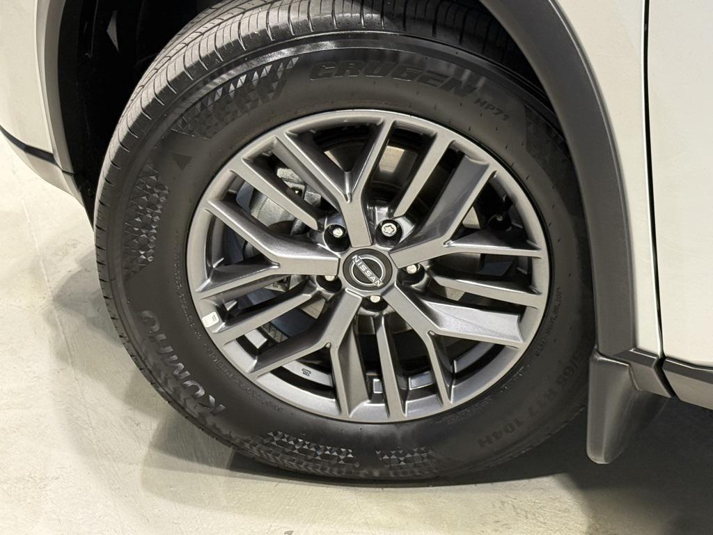 used 2025 Nissan Rogue car, priced at $27,999