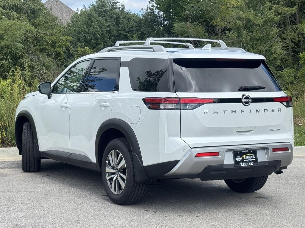 new 2025 Nissan Pathfinder car, priced at $43,597