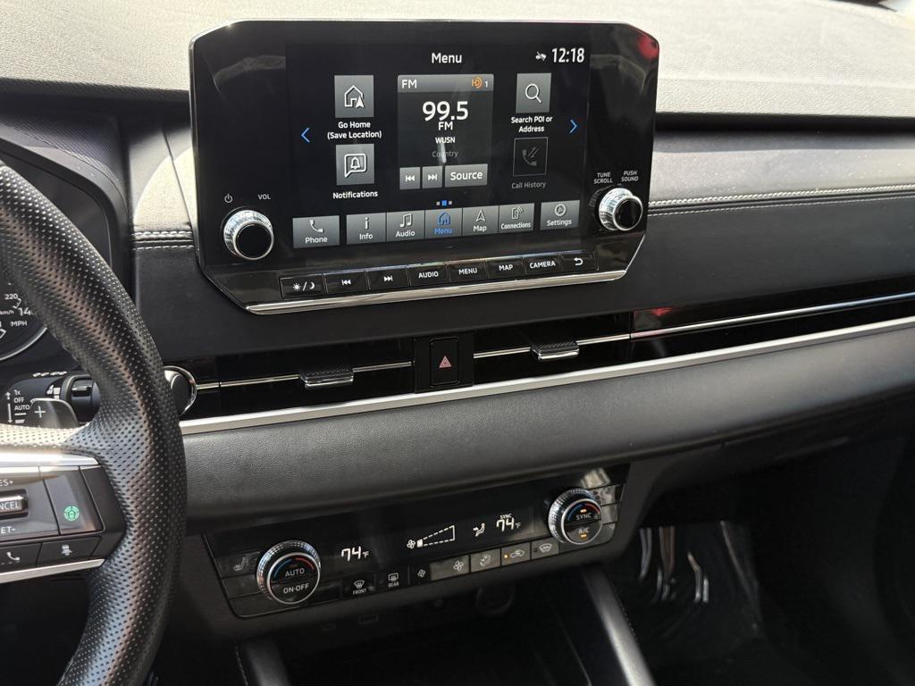 used 2024 Mitsubishi Outlander car, priced at $23,355