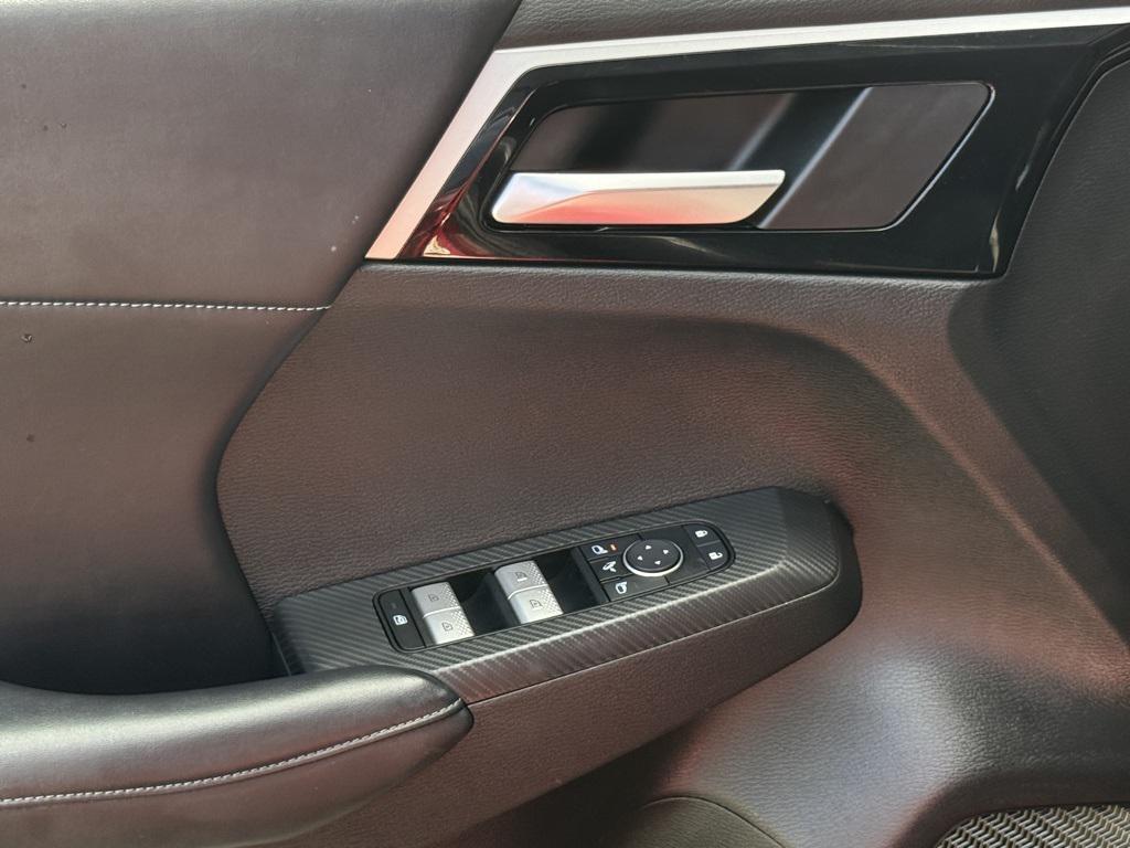 used 2024 Mitsubishi Outlander car, priced at $23,355