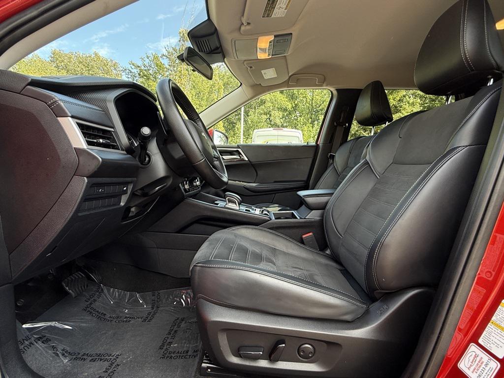 used 2024 Mitsubishi Outlander car, priced at $23,355