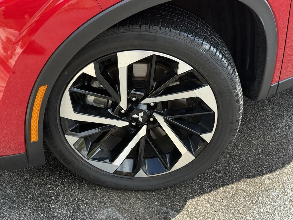 used 2024 Mitsubishi Outlander car, priced at $23,355