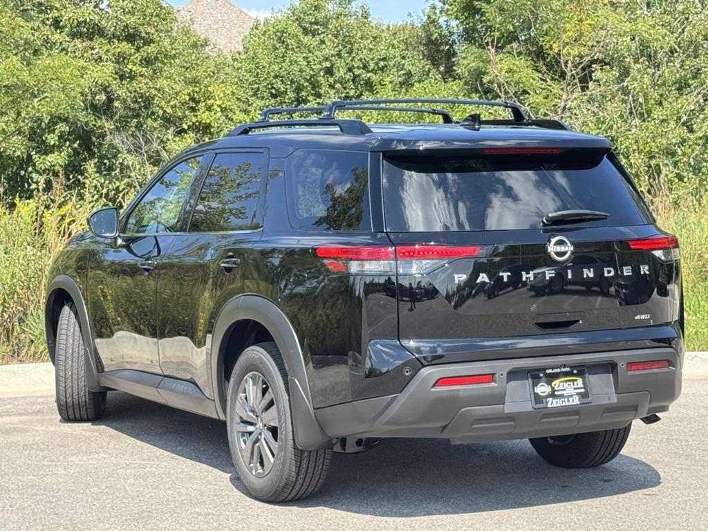 new 2025 Nissan Pathfinder car, priced at $39,797