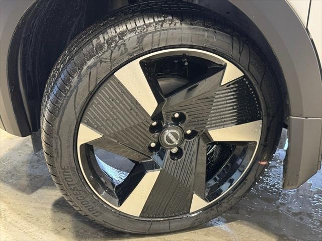 new 2025 Nissan Kicks car, priced at $26,497