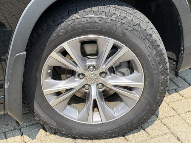 used 2015 Toyota Highlander car, priced at $20,299