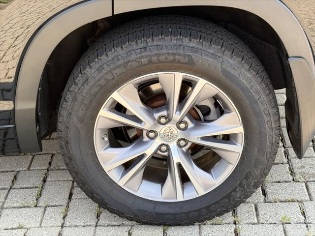 used 2015 Toyota Highlander car, priced at $20,299