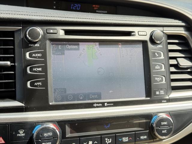 used 2015 Toyota Highlander car, priced at $20,727