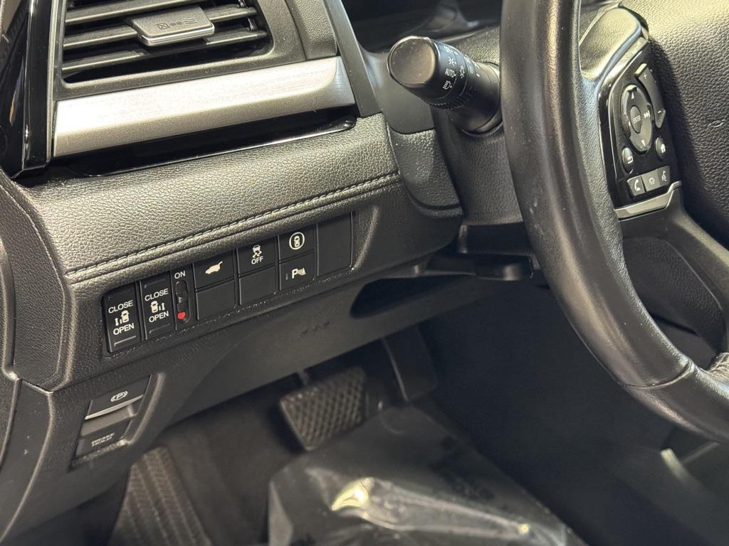 used 2023 Honda Odyssey car, priced at $32,443